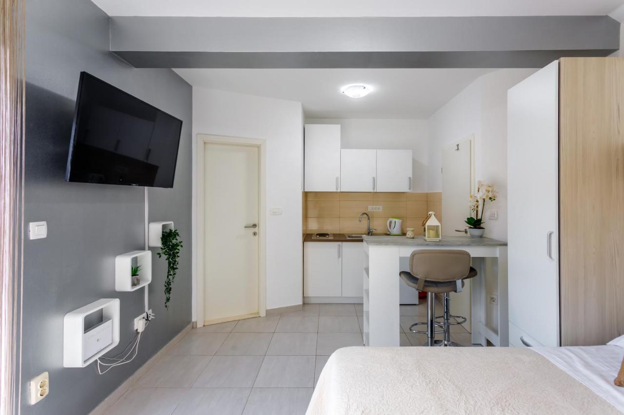 Luxury Apartments Budimir 珀德垂那 外观 照片