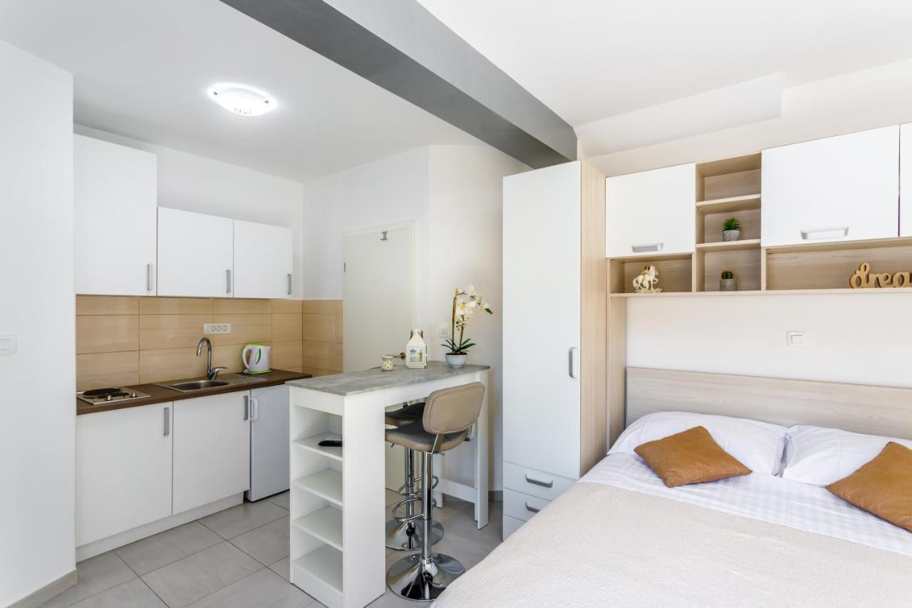 Luxury Apartments Budimir 珀德垂那 外观 照片