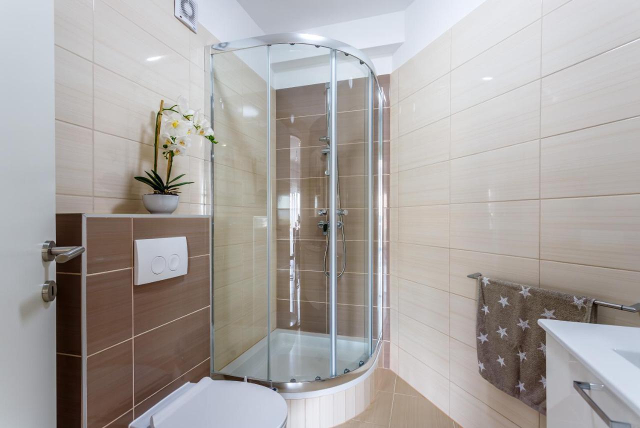 Luxury Apartments Budimir 珀德垂那 外观 照片