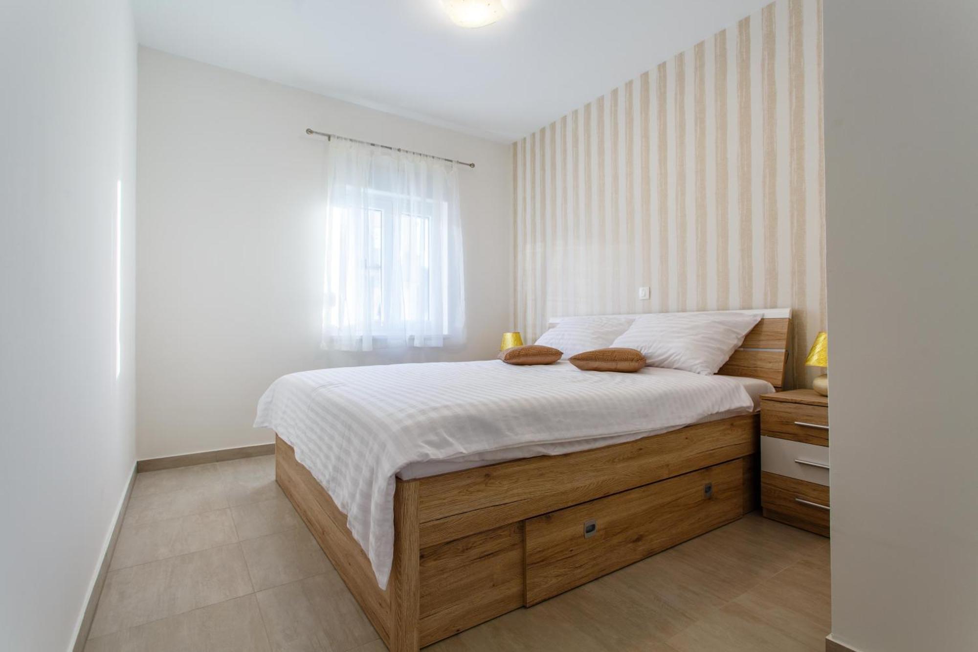 Luxury Apartments Budimir 珀德垂那 外观 照片